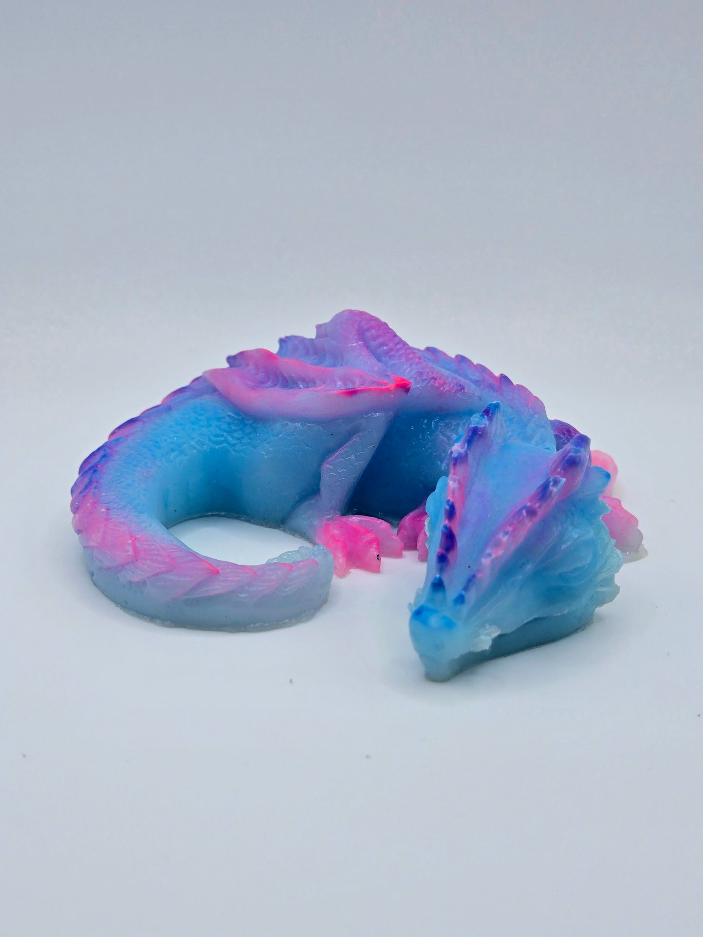 "Lumi" - Glow-in-the-Dark Dragon Dice Jail