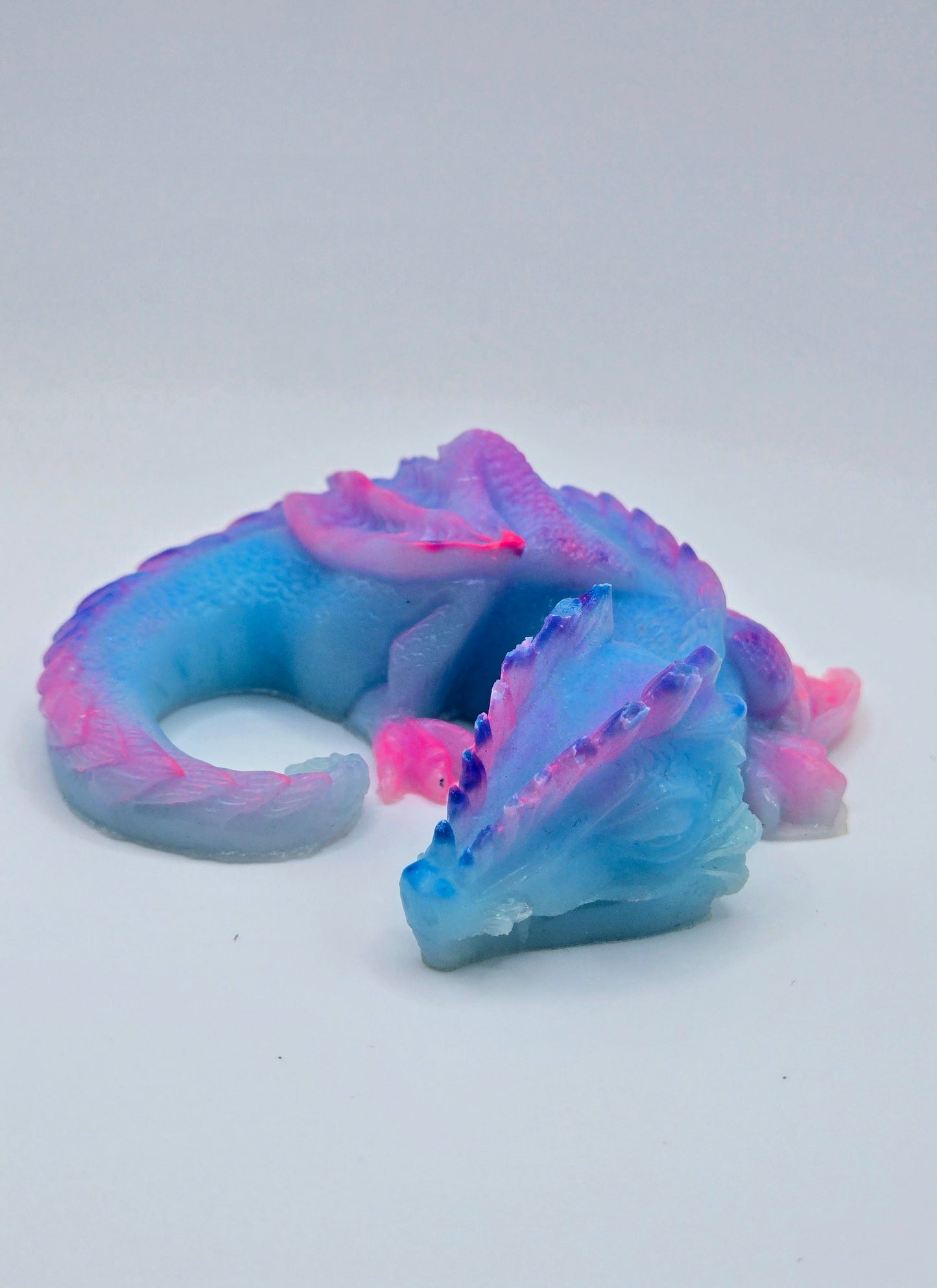 "Lumi" - Glow-in-the-Dark Dragon Dice Jail