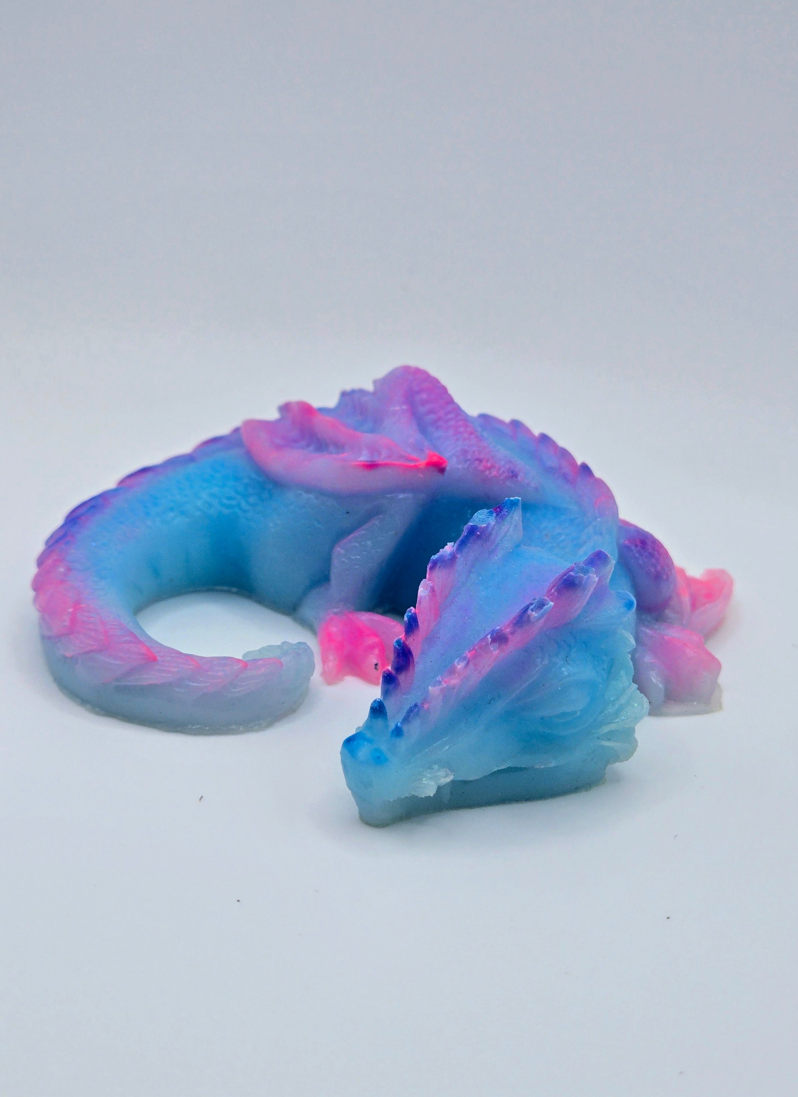 "Lumi" - Glow-in-the-Dark Dragon Dice Jail